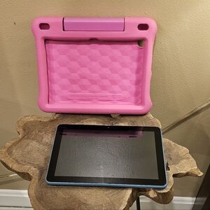 Fire HD 8 (10th Generation) With Pink Bumper Case